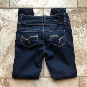 YMI Jeans - “Wanna Betta Butt?” Jeans YMI Jeans - “Wanna Betta Butt?” Jeans